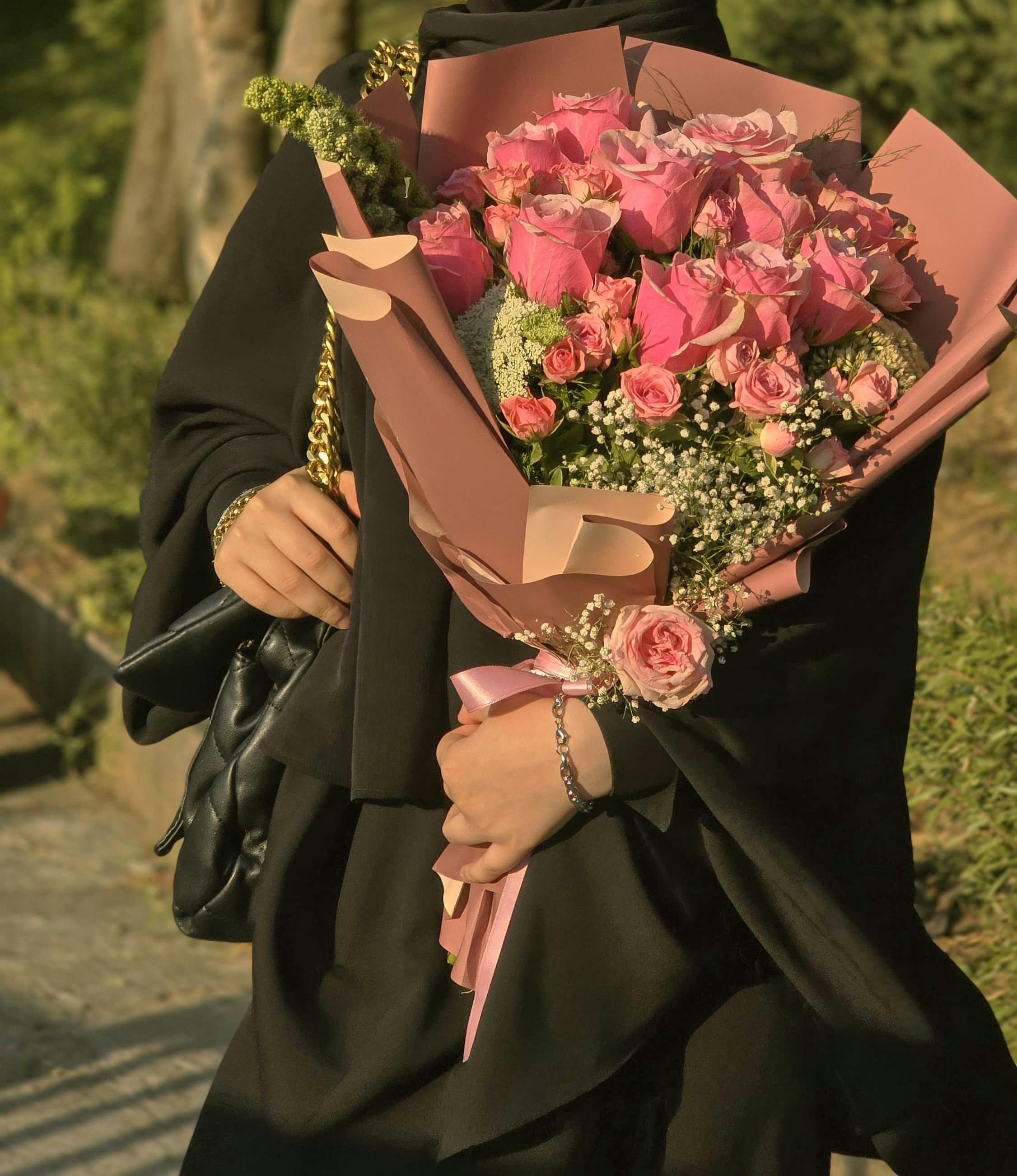Classic 25-Rose Bouquet